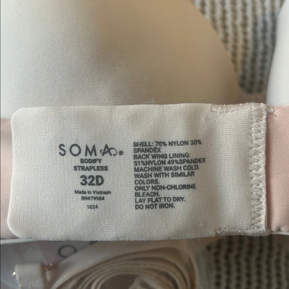 Soma Cream Strapless/Covertable Bra